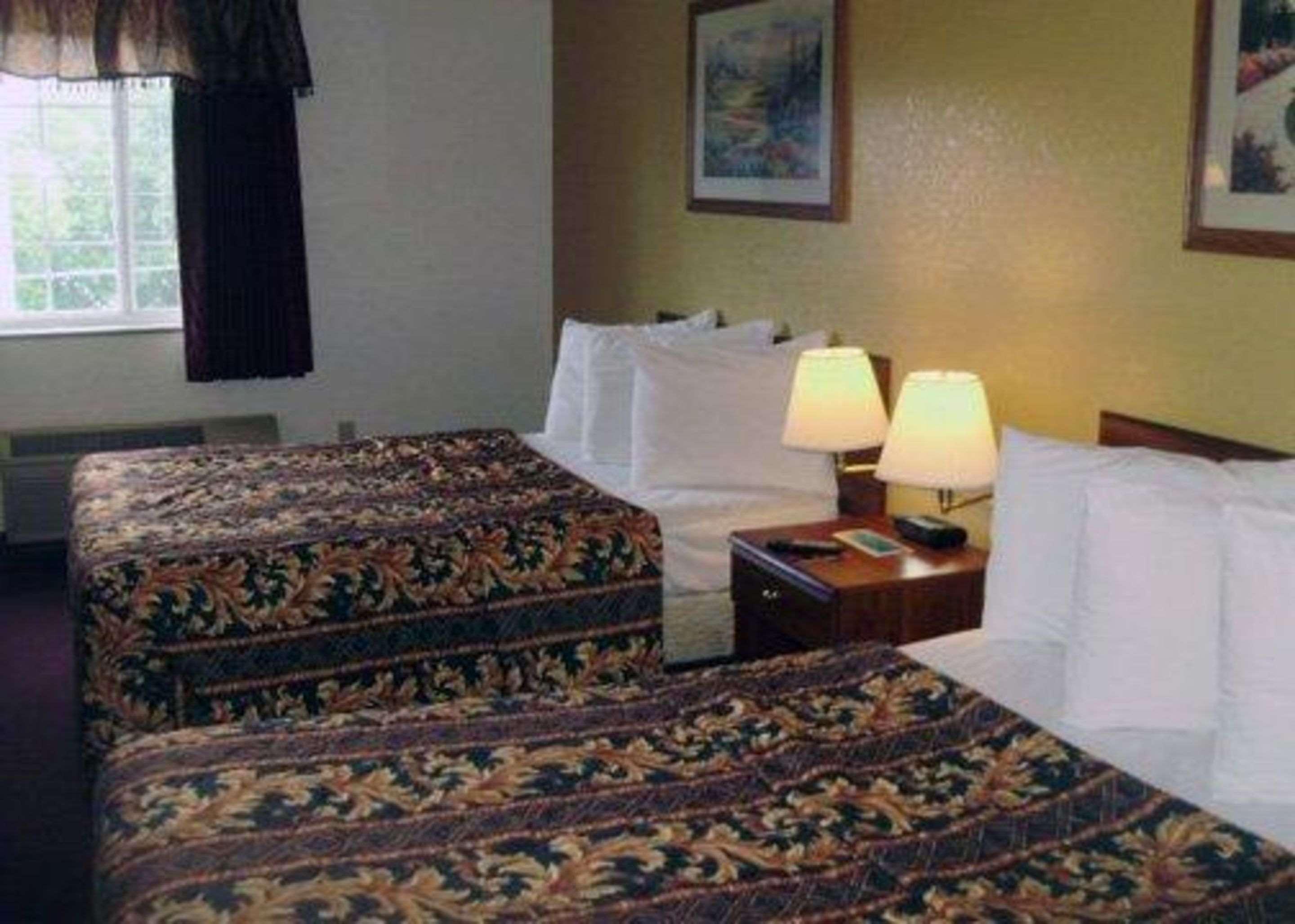 Rodeway Hotel 2*
