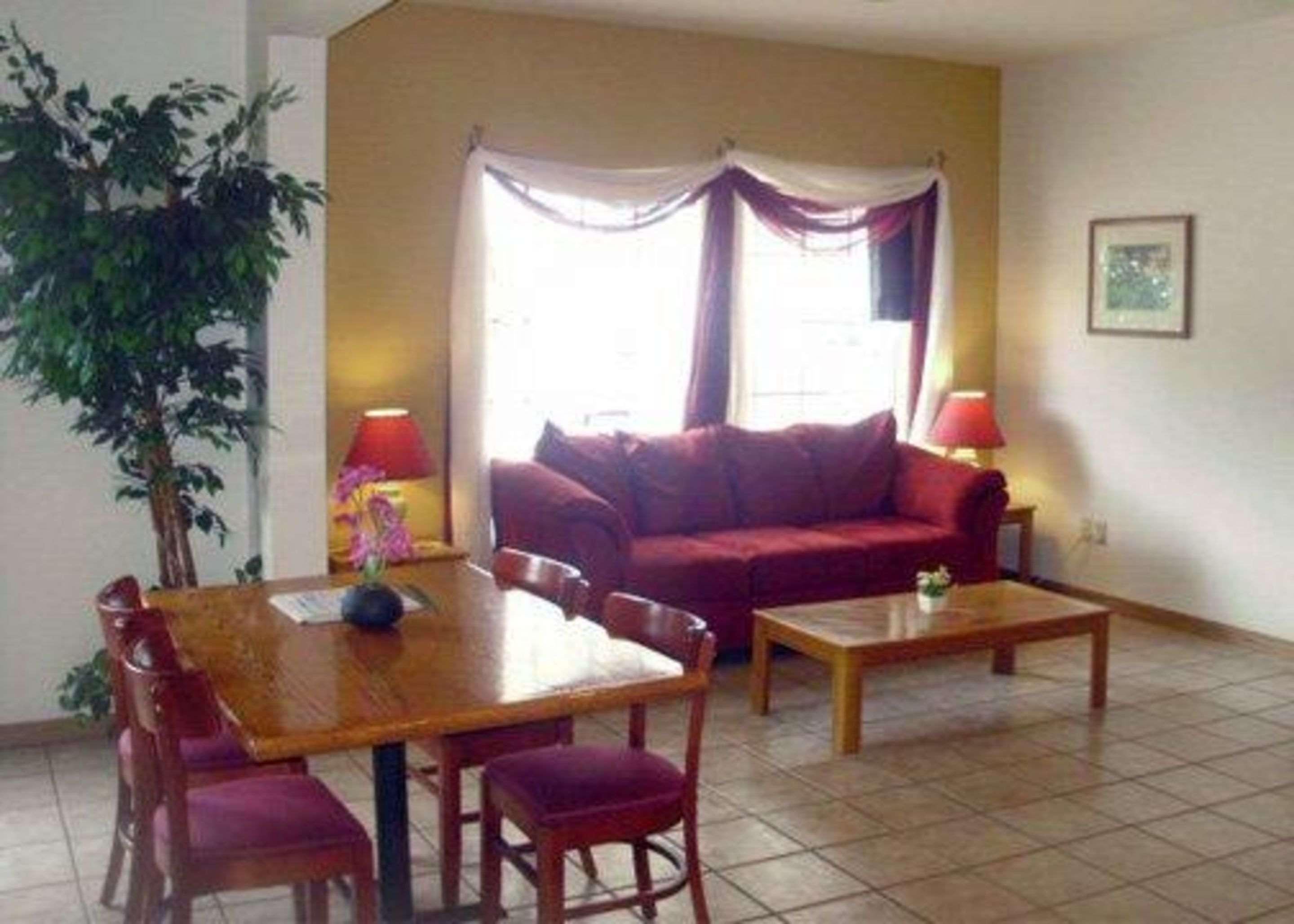 Hotel Rodeway Salina